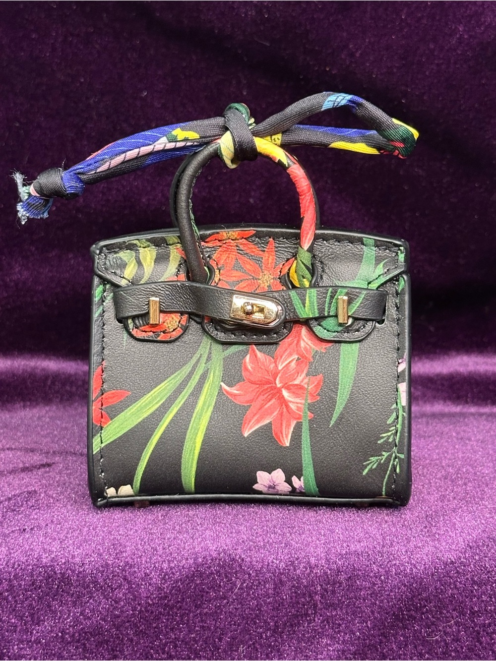 SUMMER FLASH — black floral print mini bag charm, scarf handle 🐥

clearance sal